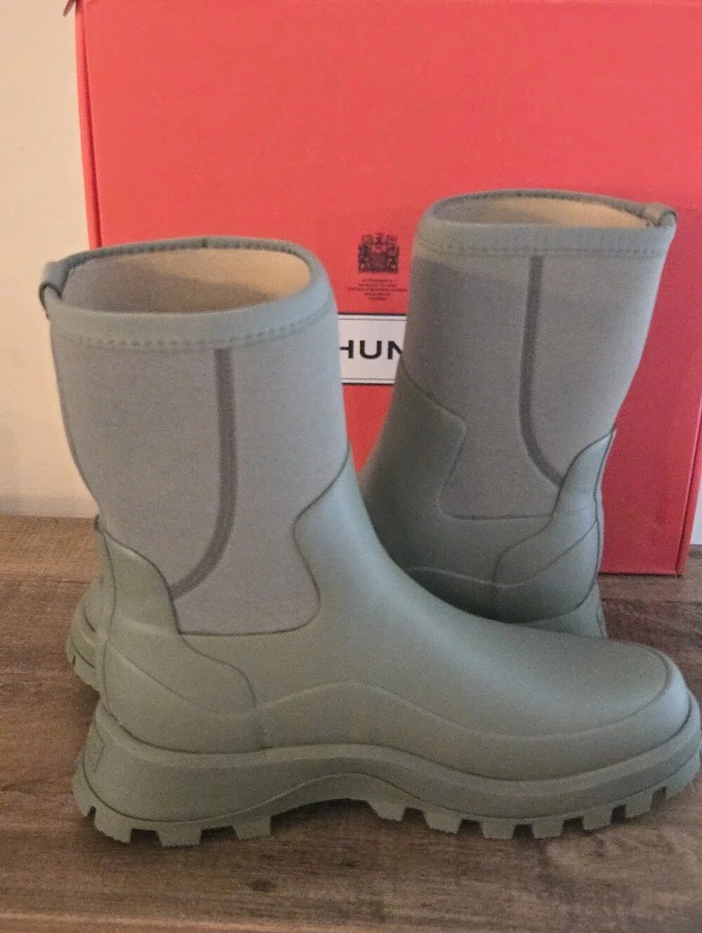 Hunter Women's City Explorer Neoprene Short Boots Size 9 Lichen Green